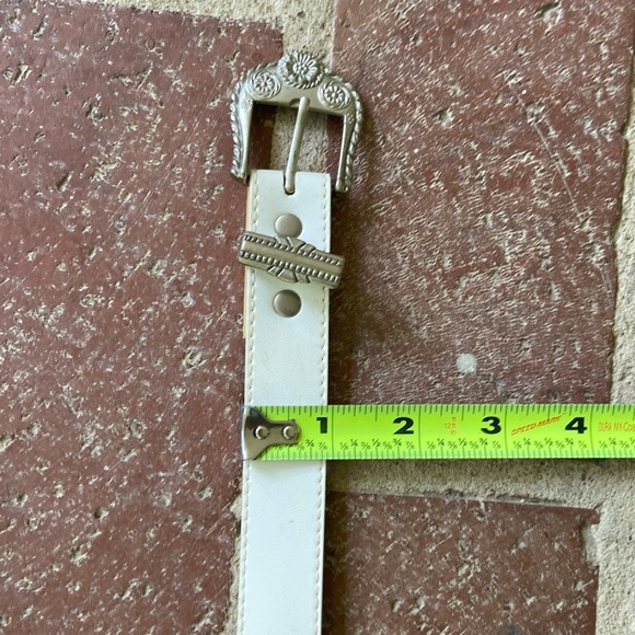 Bundle of 2 Belts/Macy’s Black Faux Snakeskin/ Target White Western - Picture 11 of 13